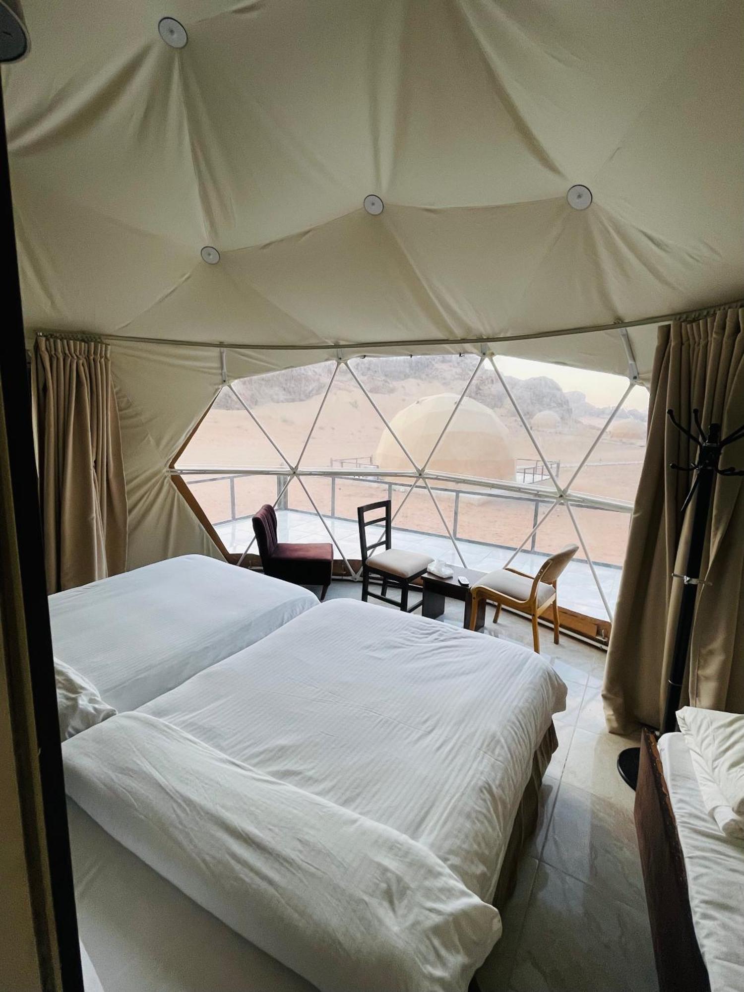 Rum Island Luxury Camp & Bubbles Hotel Wadi Rum Exterior photo